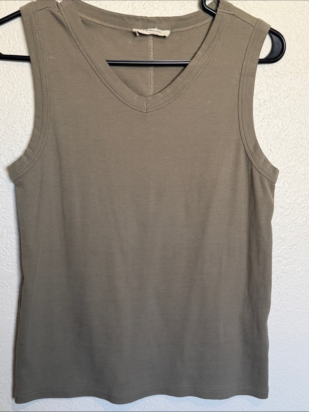 Madewell Olive Green V-Neck Sleeveless Tank